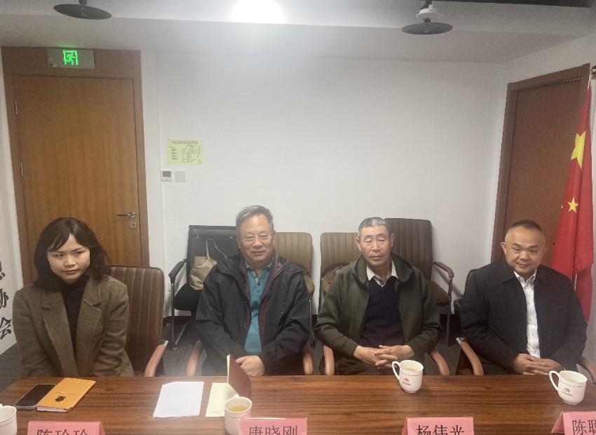 1775024252855410.jpg 1e1d77b2a5e83af6cd11ebe2ba62af8a.jpg